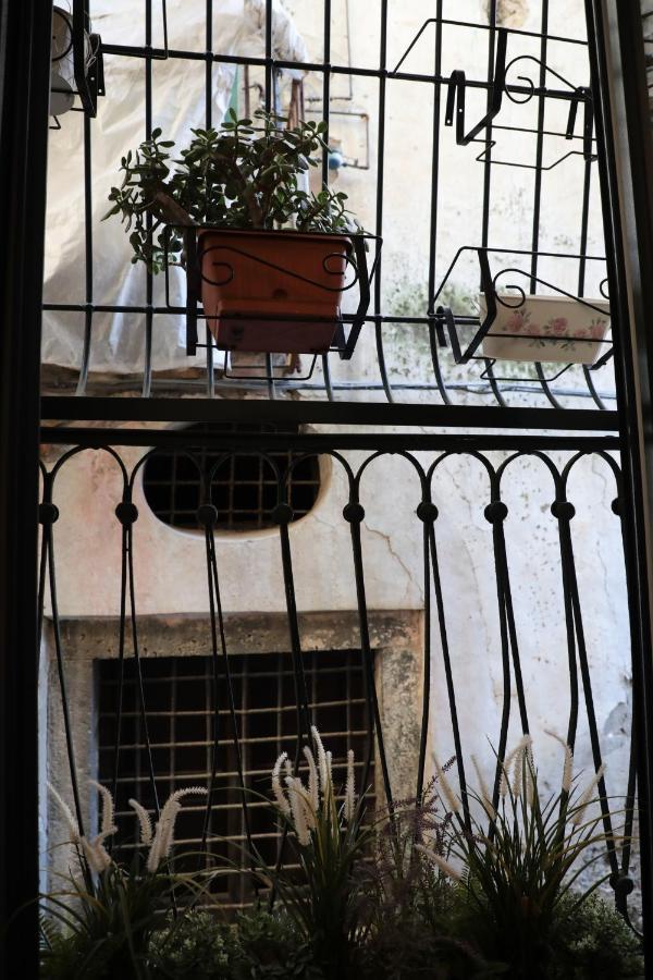 Maison Nicole - Salerno Apartment Exterior foto